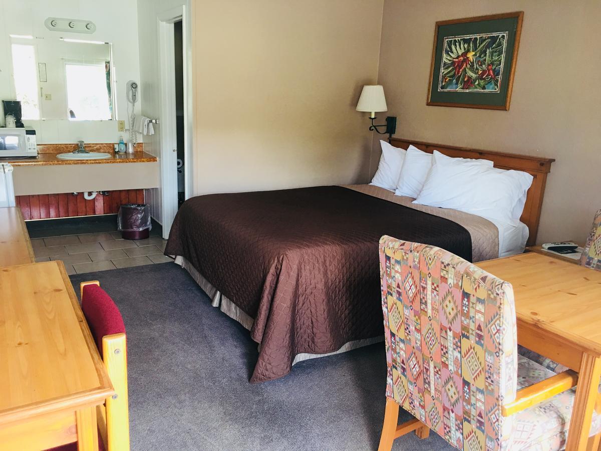 Redwood Arms Motel Paonia ภายนอก รูปภาพ